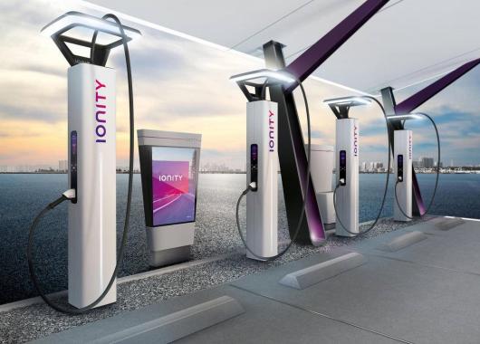 天山深谷|中國(guó)新能源汽車(chē)充電樁全覆蓋！